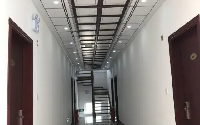 Daxin Xiangle Inn