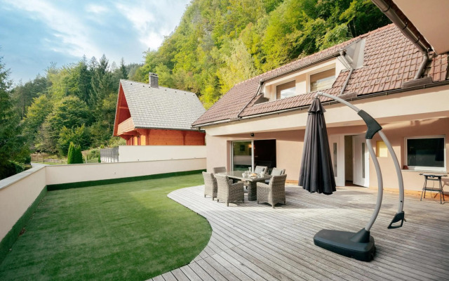 Apartments Gozd Martuljek