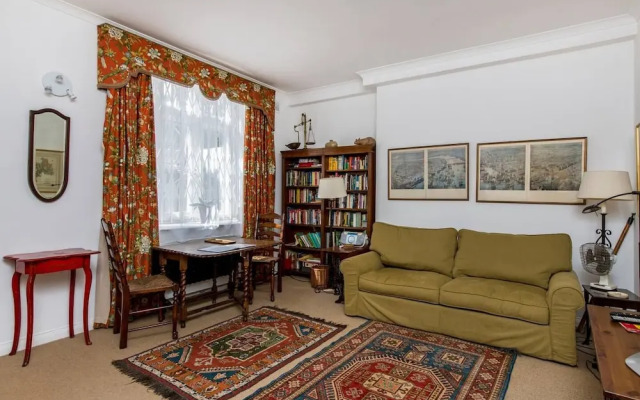 Traditional 1 Bed in Chelsea Near Harrods