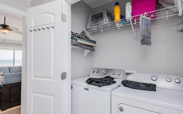 Just Beachy by Oak Island Accommodations