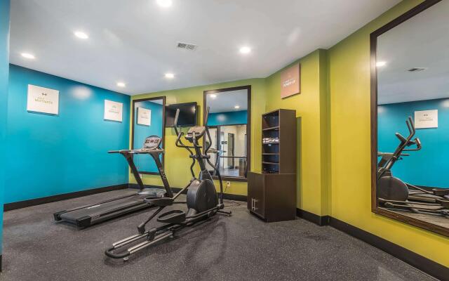 Comfort Inn & Suites