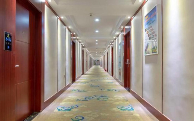 Super 8 by Wyndham Weifang Ba Jiu Hospital Qingping Road