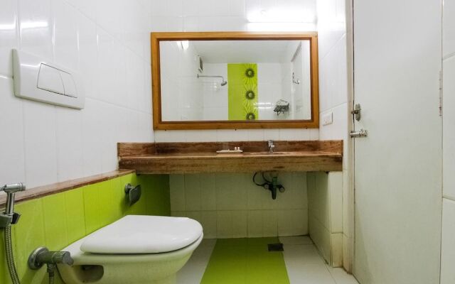 Capital O 61144 Hotel Raj