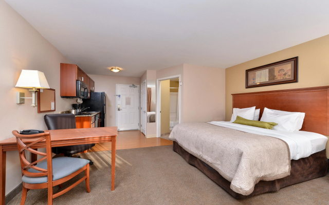 Candlewood Suites Williston by IHG