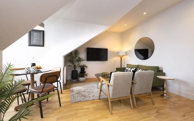 JOIVY Luxury Flat Near Edinburgh Castle