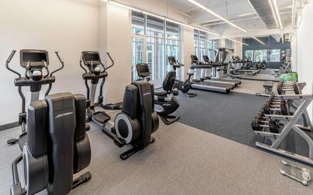 Aloft Jacksonville Tapestry Park