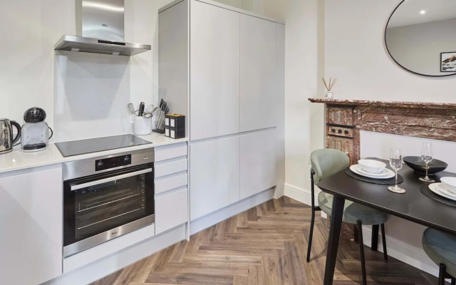 Host Stay Apartment 2 Upton House