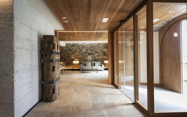 Palacio de Yrisarri by IrriSarri Land