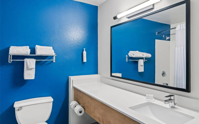 Best Western Inn & Suites Merrillville