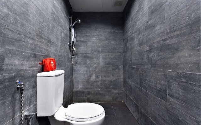 ZEN Rooms Basic Near KTM Sentul