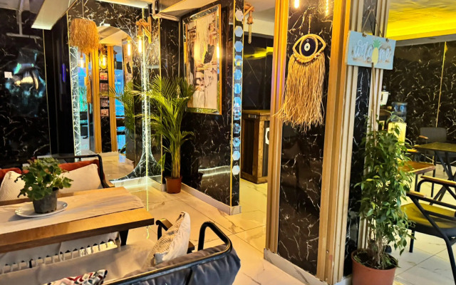 Pera Prince Hotel