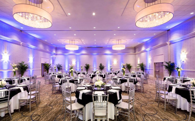 DoubleTree by Hilton Hotel Jacksonville Riverfront