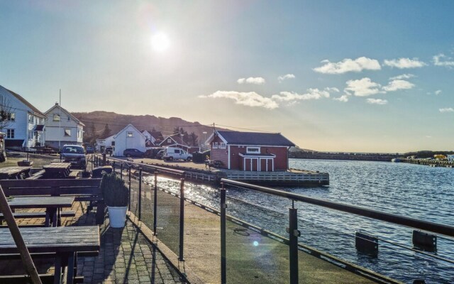 Amazing Apartment in Korshavn With 2 Bedrooms