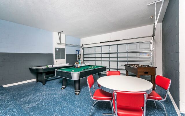 Solterra - 6005 Broad Oak Drive