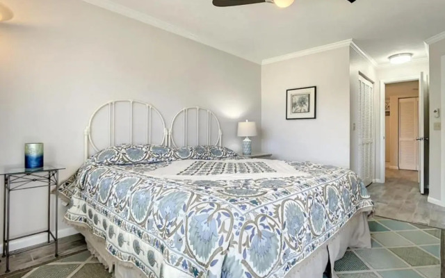 Ocean Village Club M21