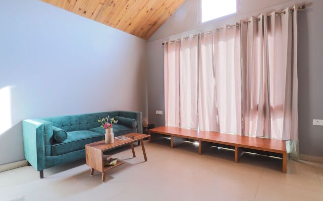 Seclude Pangot Perch