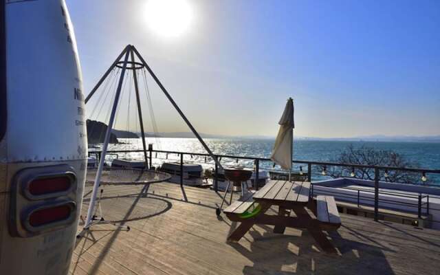 Pohang Glampingaen and Caravan Pension