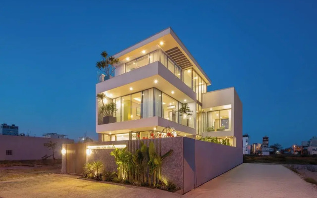 Amazing Newly Built Pool Villas Danang