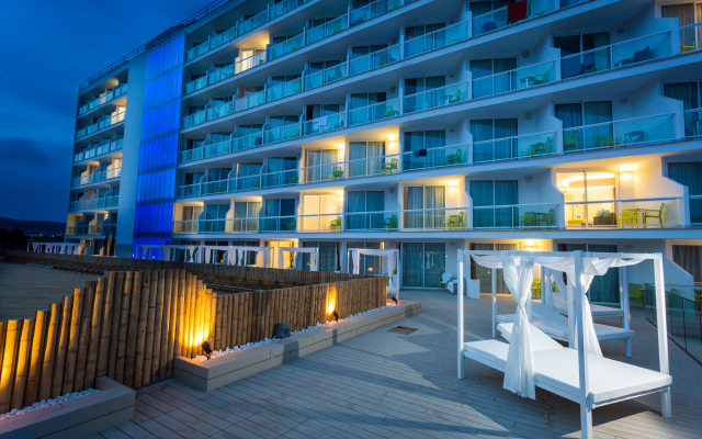 Sirenis Hotel Tres Carabelas & SPA