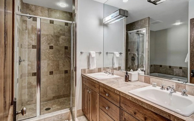 Bachelor Gulch Village