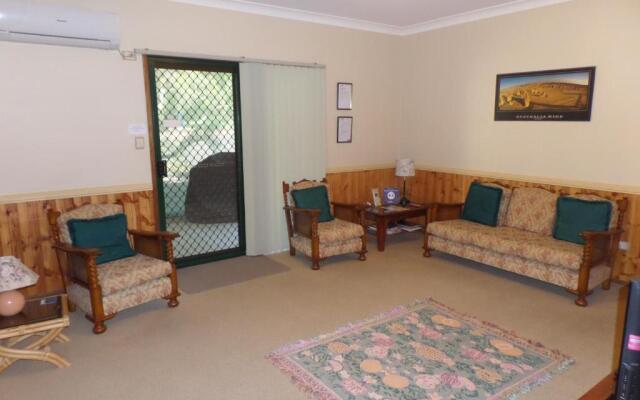 Bungadoo Country Cottage