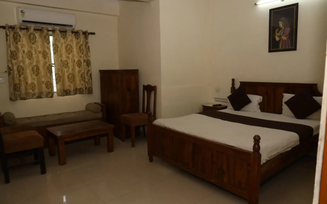Hotel Raghuraj Palace