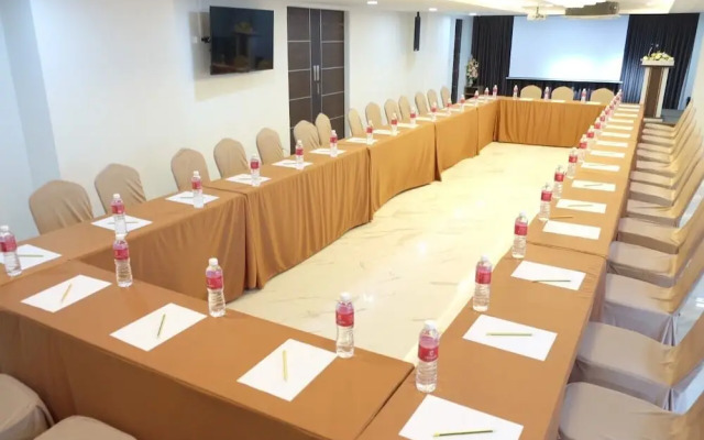 Christella Hotel Laemchabang