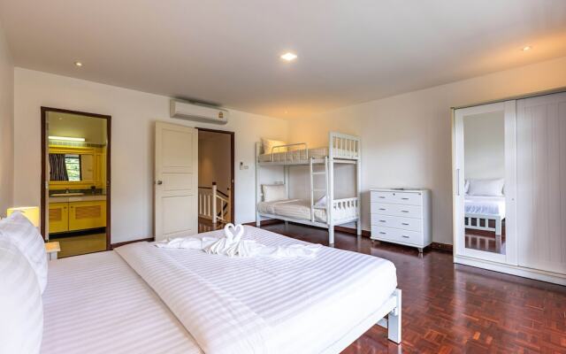 4 BR Townhouse in Great Location BSS