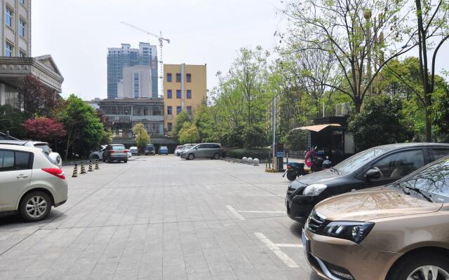 Hanting Hotel JiAn Jinggangshan Avenue