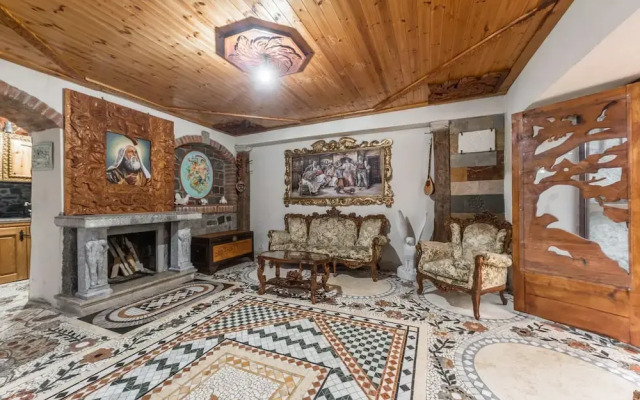 Kanuni - Authentic Albanian House