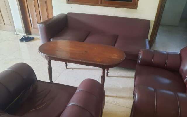 OYO Life 93160 Kost Jenny Karawang