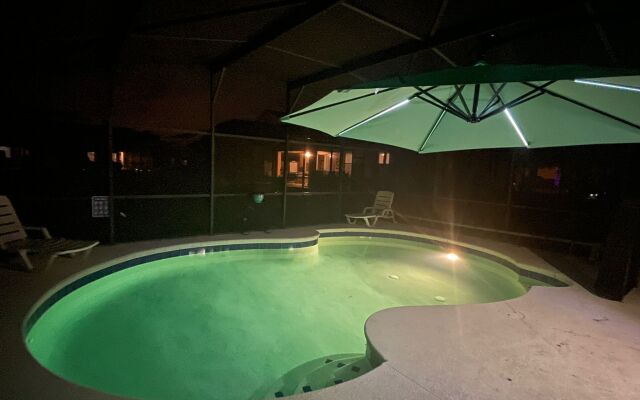 Grand Family House With Private Pool Near Disney Parks