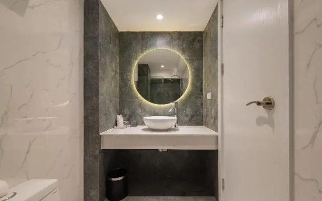 Redpine Condotel