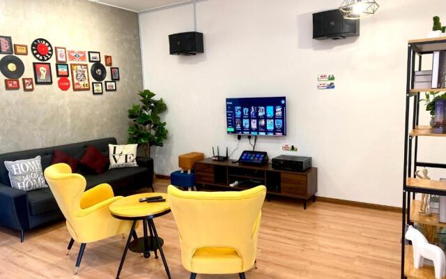 comfy 3-bedrooms with family karaoke Max-10pax