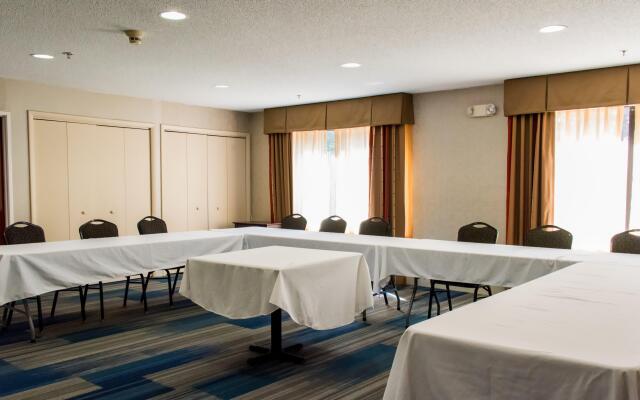 Holiday Inn Express Hotel and Suites Kinston by IHG