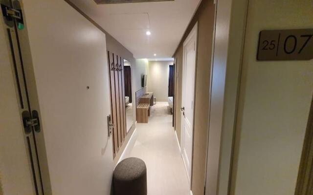 Leo Group BEST STUDIO 2507 Alliance Palace