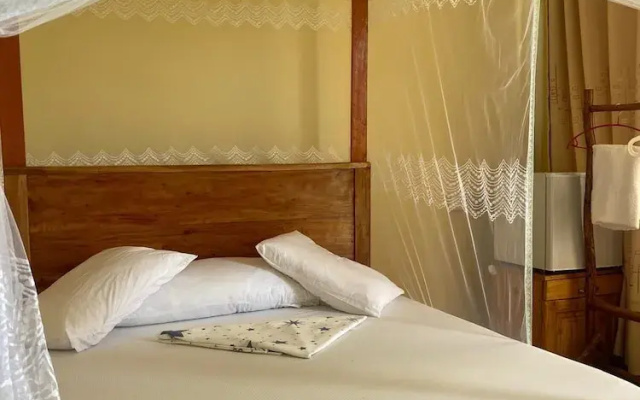 Authentic Mikoko Beach & Cottages