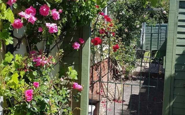 Rosehip Cottage