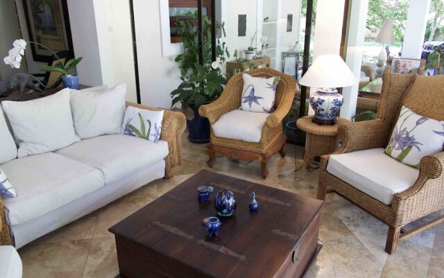 MAISON MUCUNA, pieds dans l'eau - Adults only