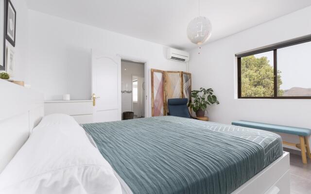 Home2Book Casa Hinode