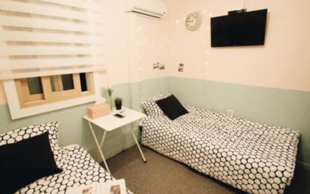 Mw House