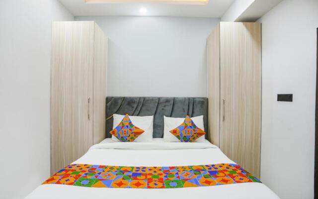 FabHotel Rasa Arcade