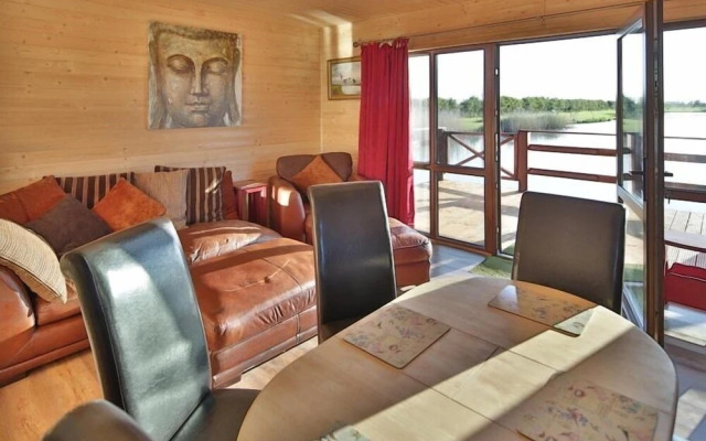 Lakeside Fishing Lodges