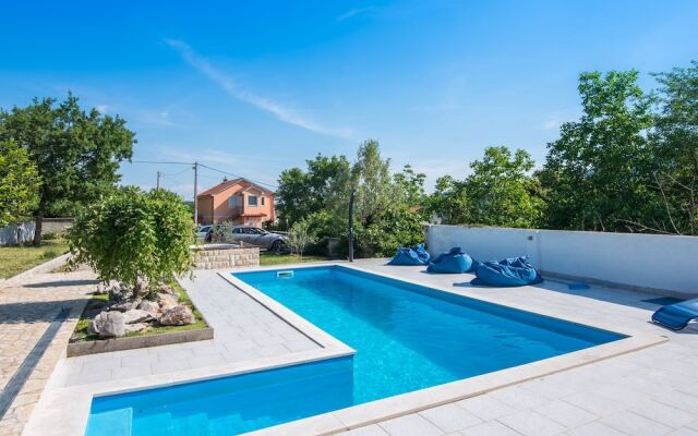 Wonderful Villa With Private Pool Surrounded by Nature