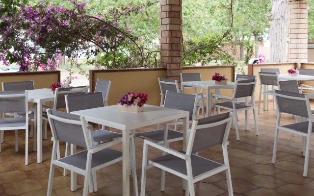 Riva del Sol Beach Resort