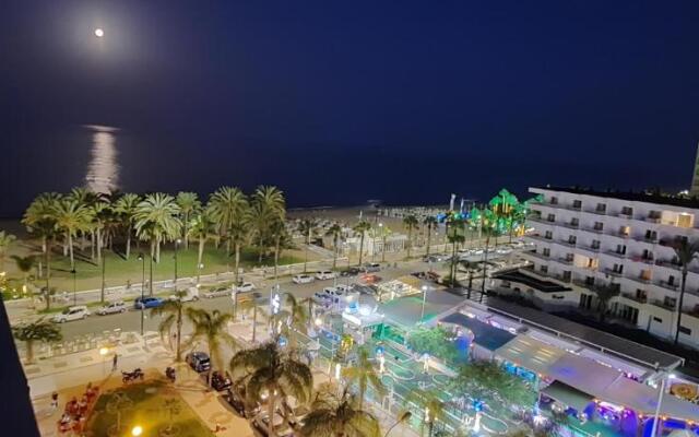 Impresionante Primera Línea De Playa, Bajondillo Beach