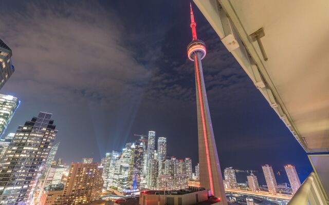 Grand Royal Condos - CN Tower