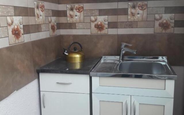 Luxuri Apartment