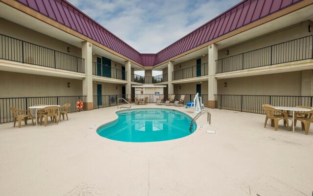 Red Roof Inn Mobile North - Saraland