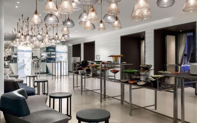Hilton Amsterdam Airport Schiphol Hotel